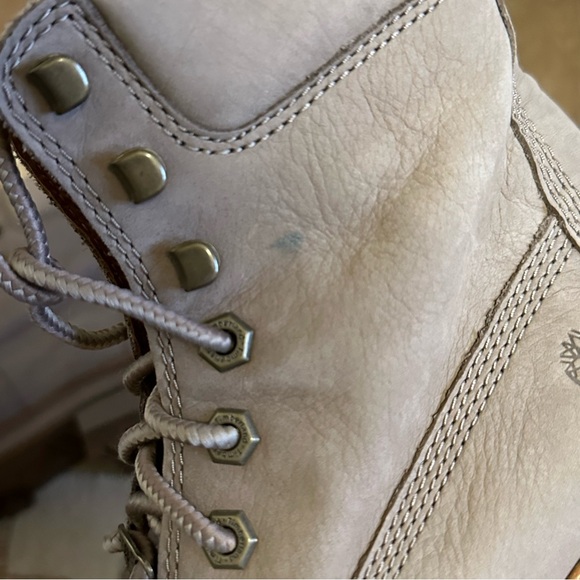 NWOT Timberland Women's Water Resistant Hiking Boot Taupe Size 6 - Picture 6 of 8